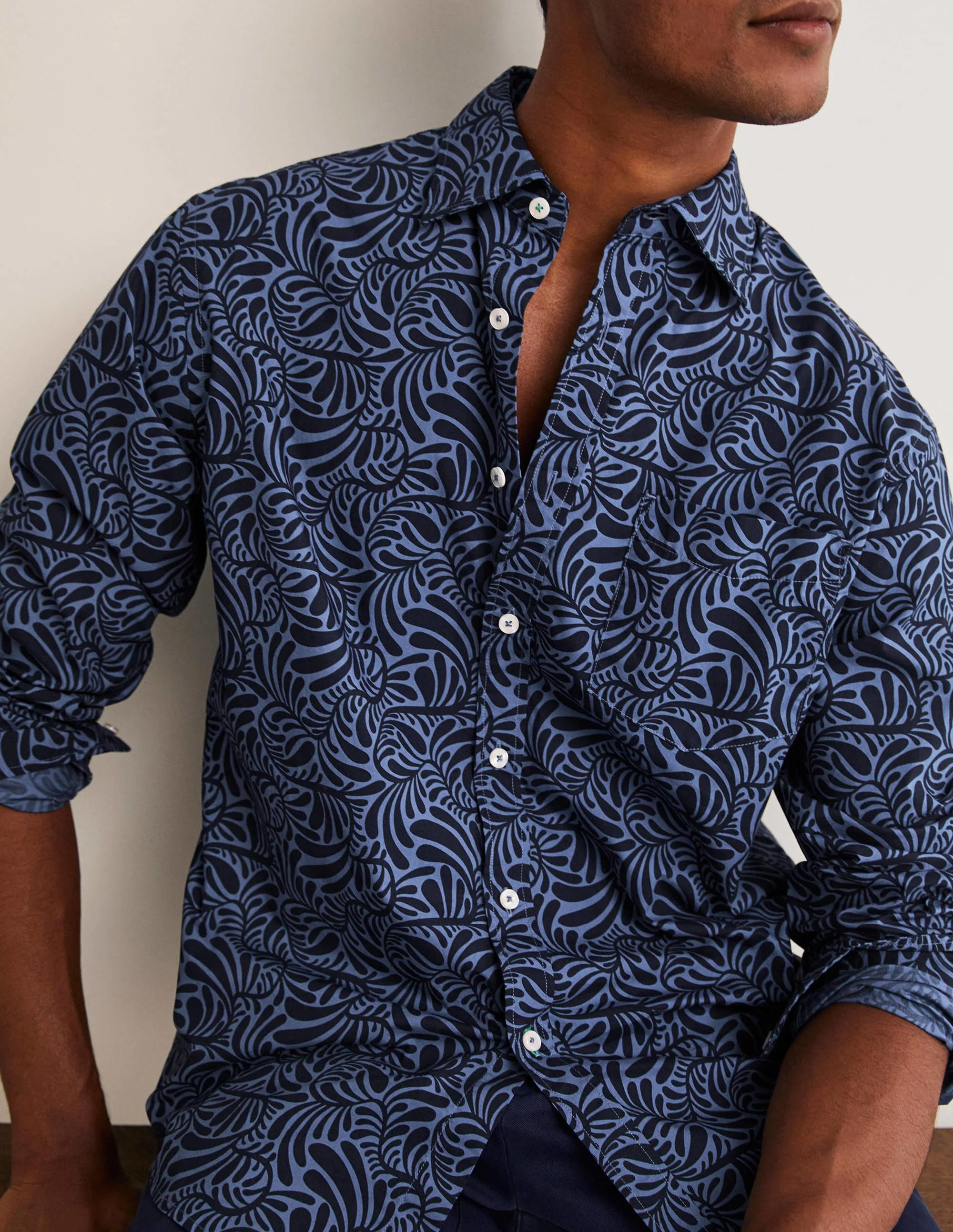 Cutaway Collar Poplin Shirt-Blue Leaves - Image 2