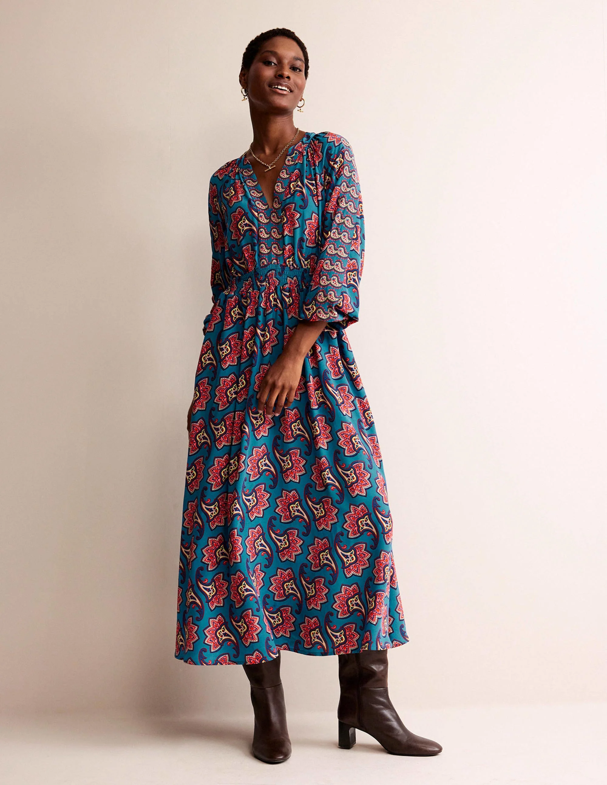 Border Print Raglan Midi Dress-Aegean Blue, Paisley Amaryllis - Image 4
