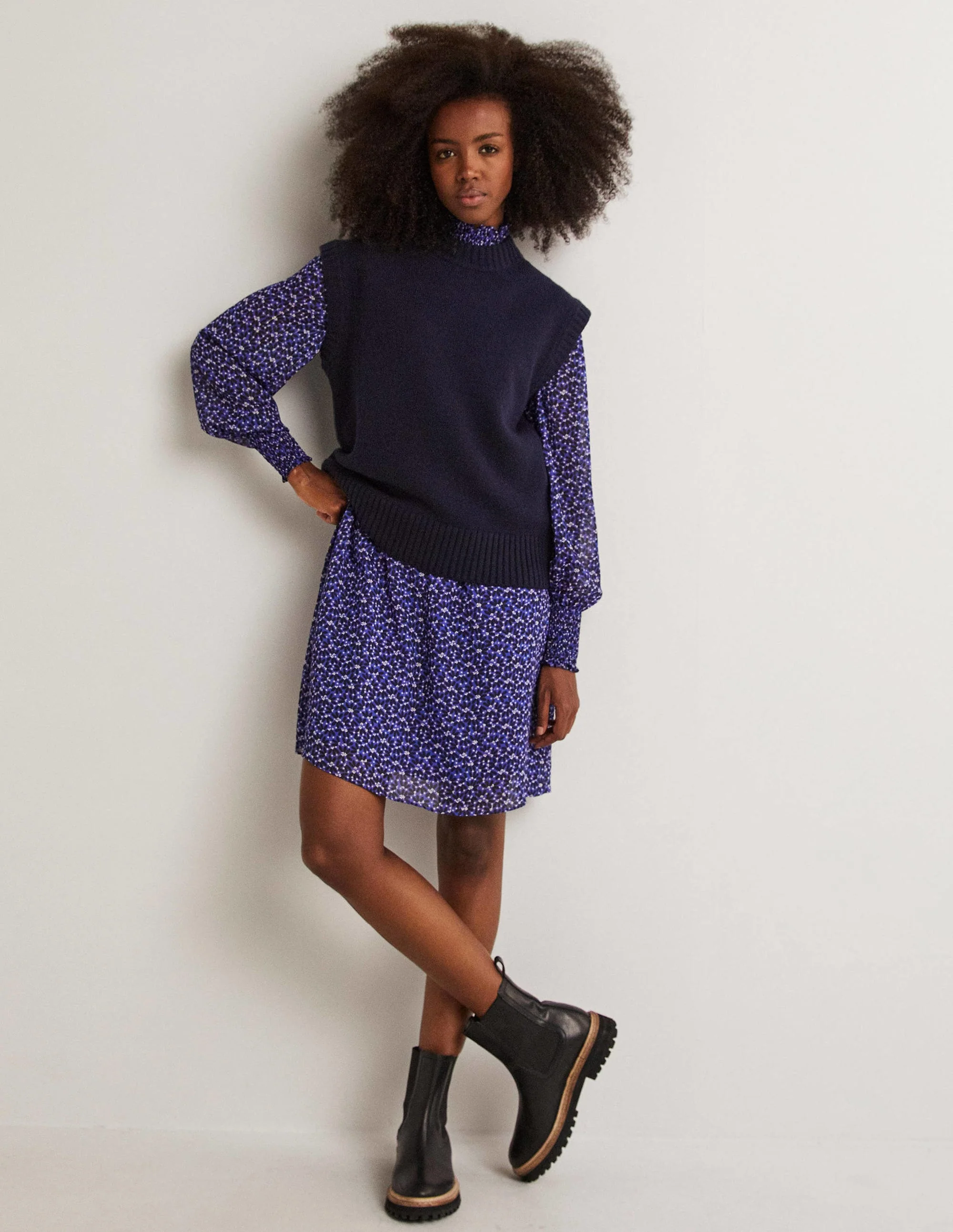 Chunky Cashmere Crew Neck Tank-Navy - Image 5