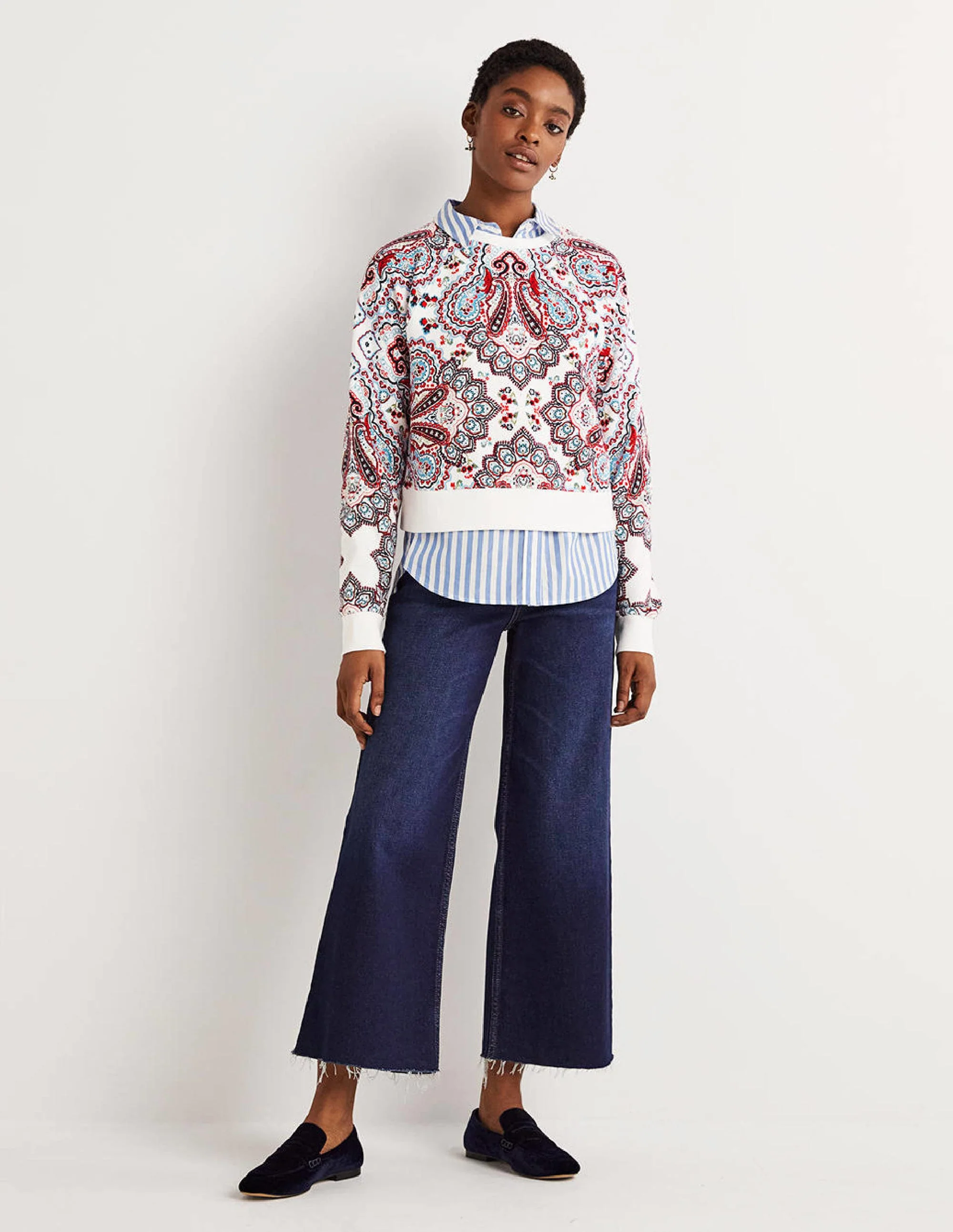 Cropped Raglan Sweatshirt-Ivory, Botanic Paisley - Image 4