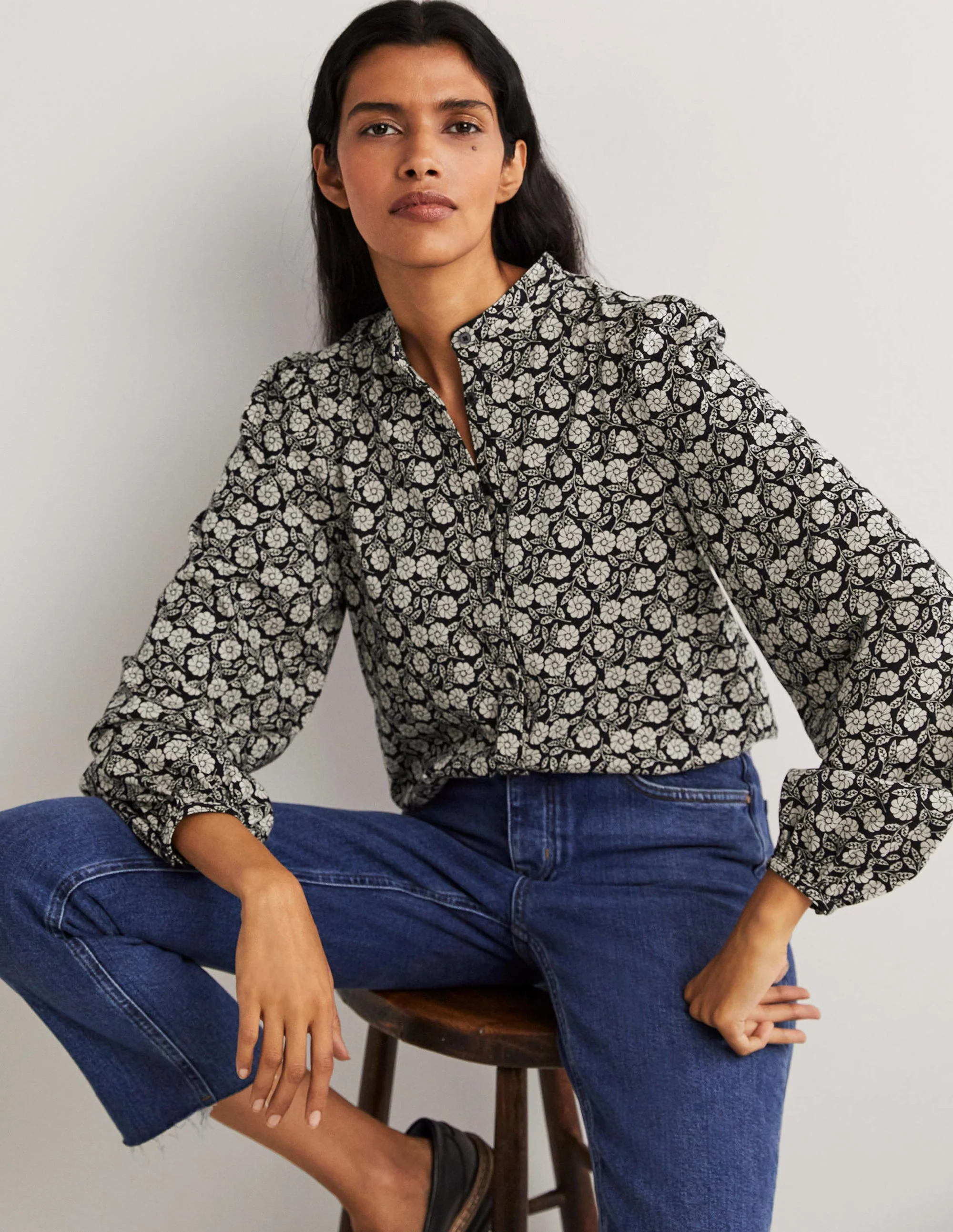 Deep Sleeve Jersey Shirt-Black, Botanica - Image 4