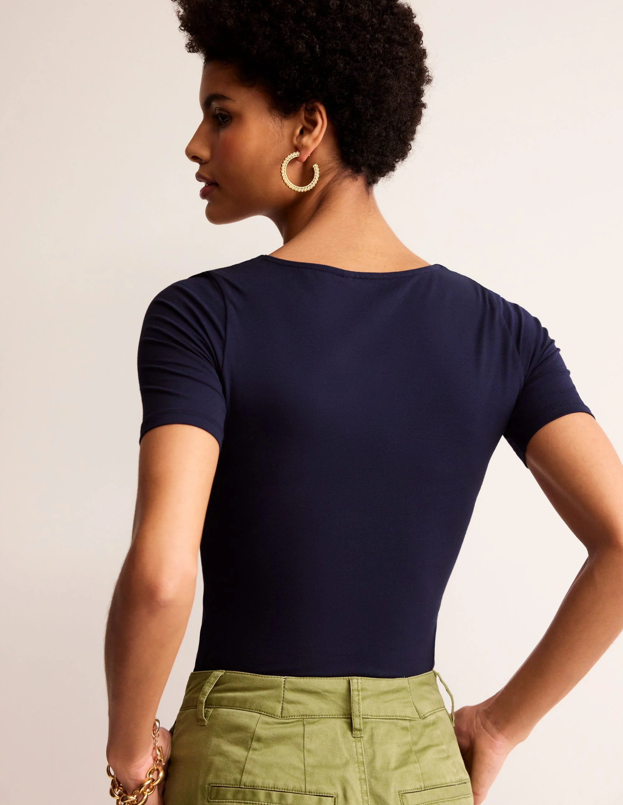 Double Layer Scoop T-shirt-Navy - Image 2