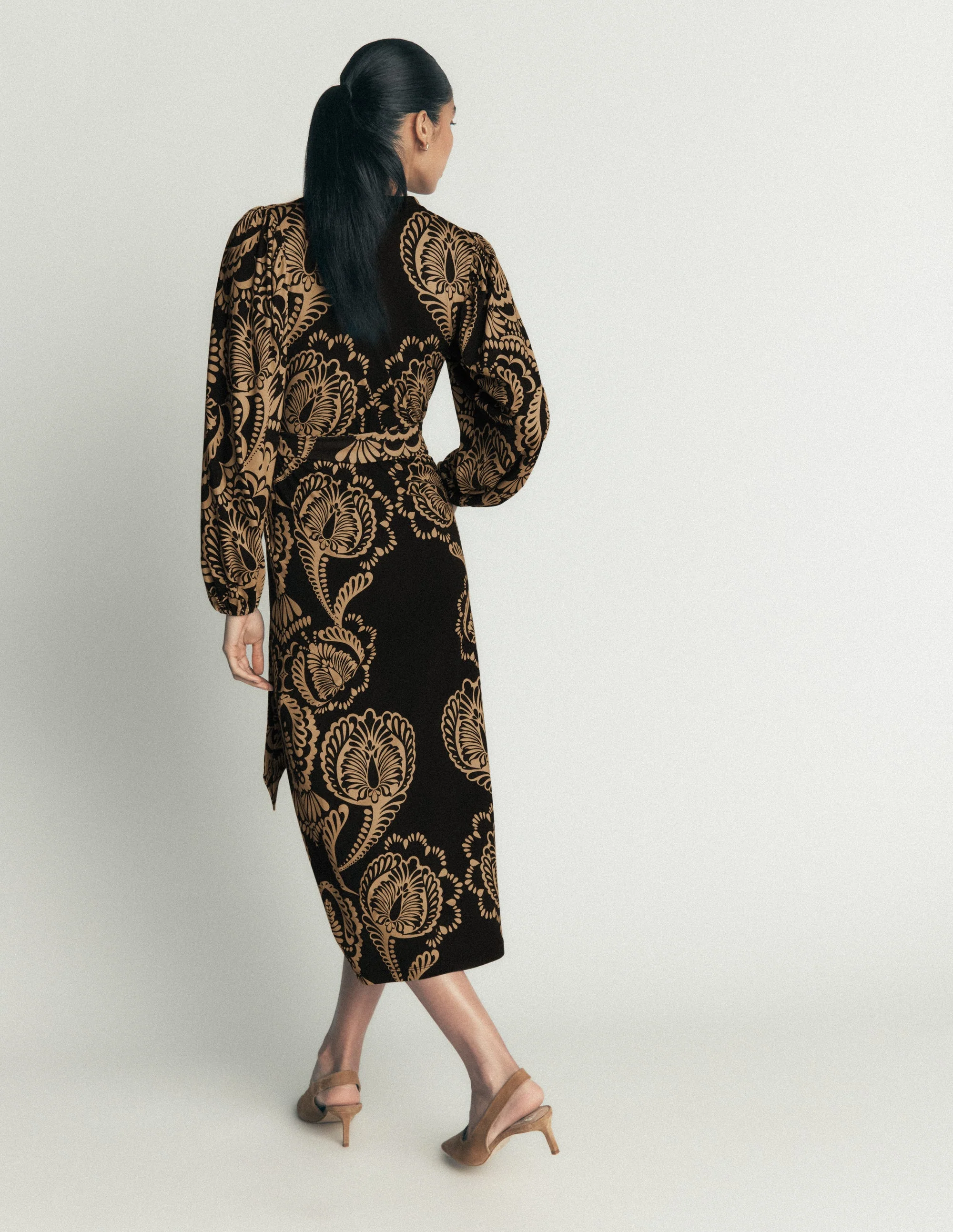 Eli Belted Jersey Midi Dress-Black, Flourishing Medley - Image 3