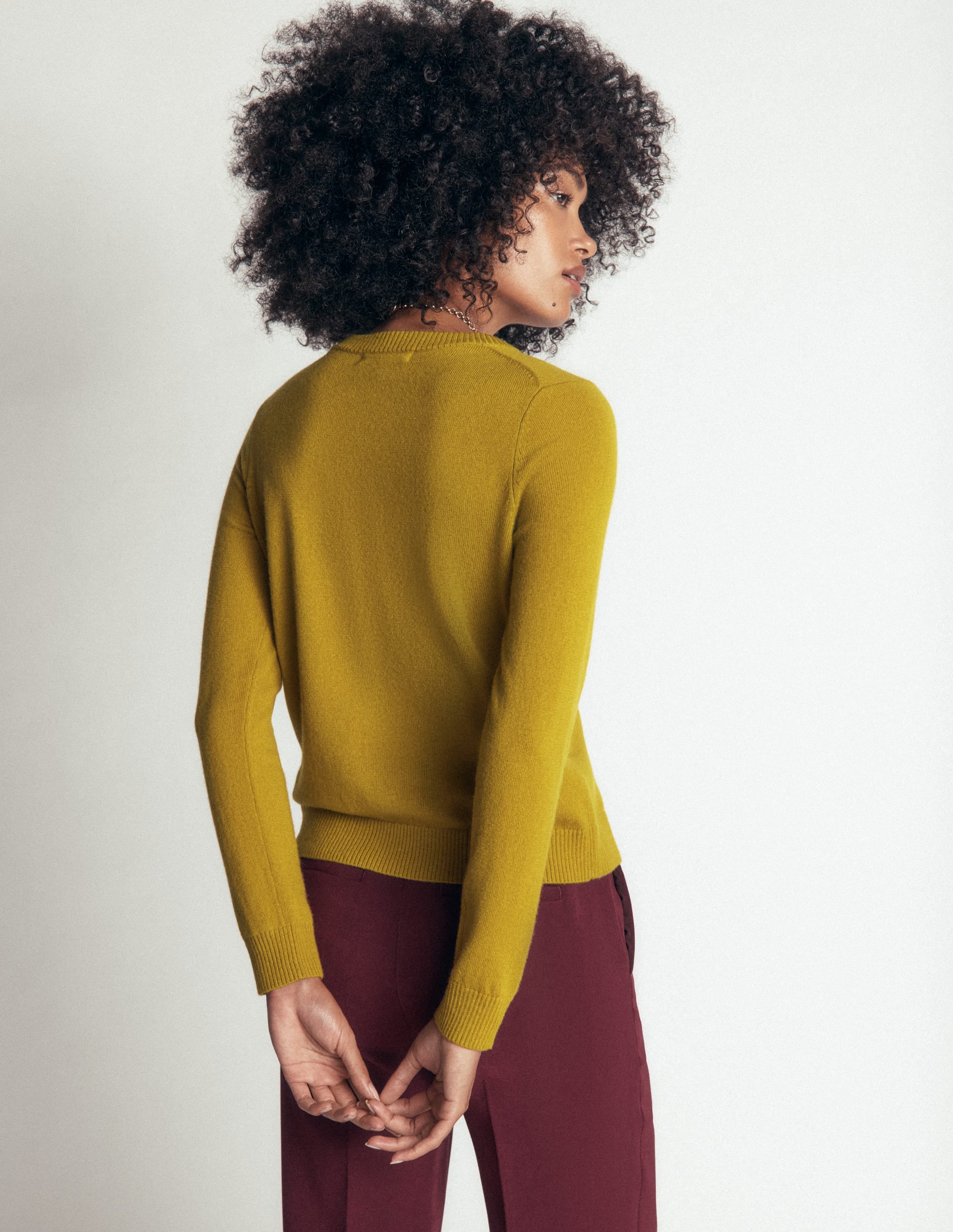 Elsie Cashmere Crew Jumper-Spiced Yellow - Image 3
