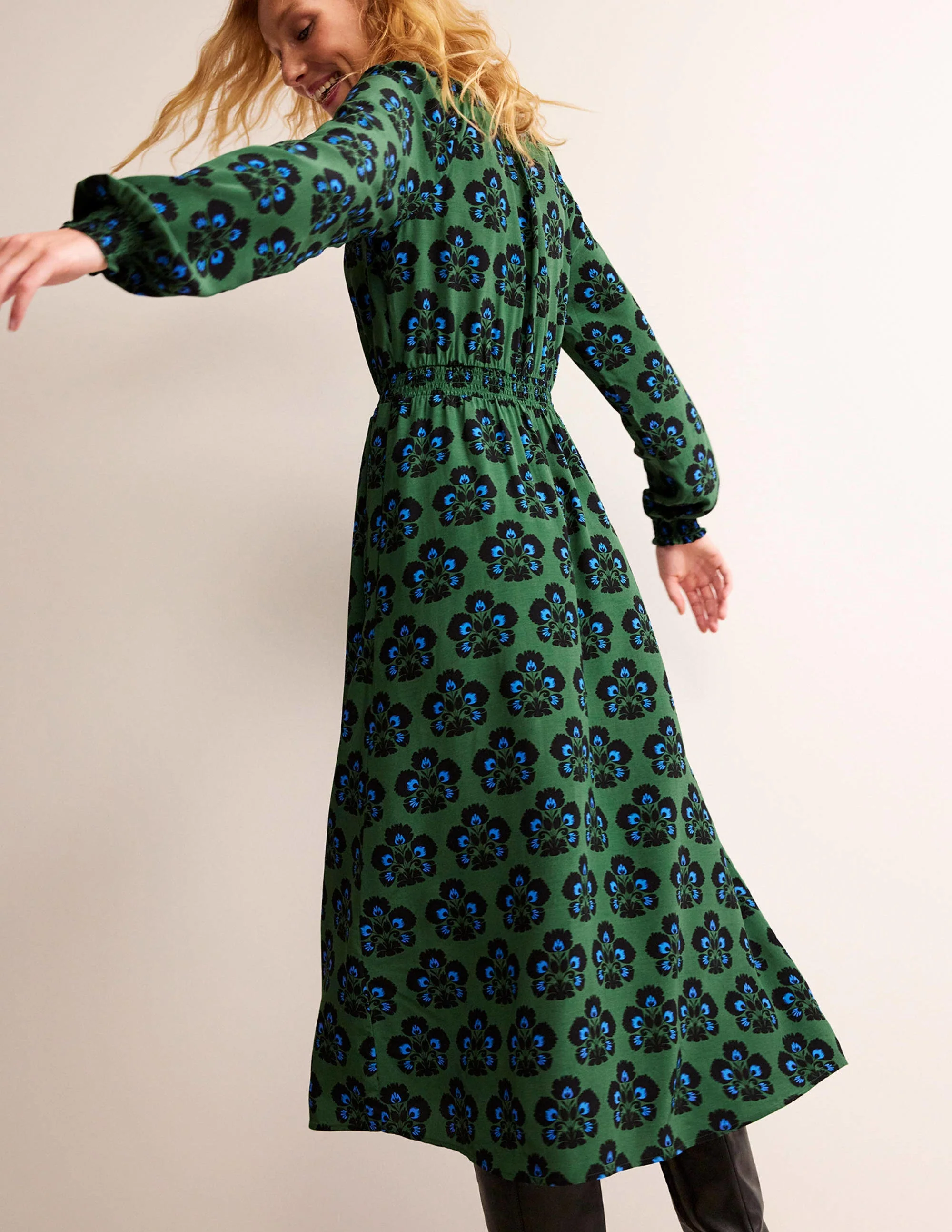 Gather Raglan Midi Dress-Amazon Green, Carnation Stamp - Image 3