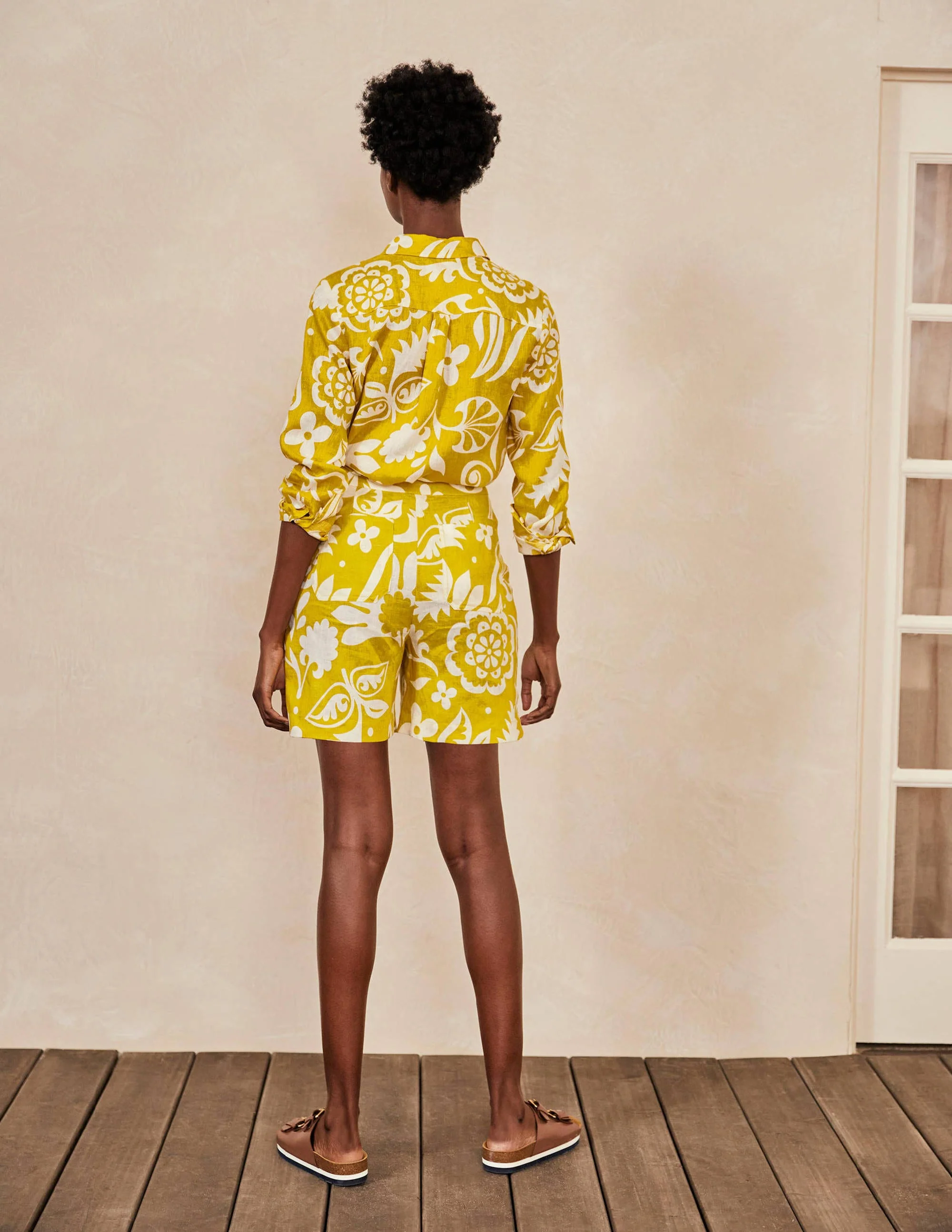 Georgina Linen Shorts-Chartreuse, Garden Tropic - Image 2