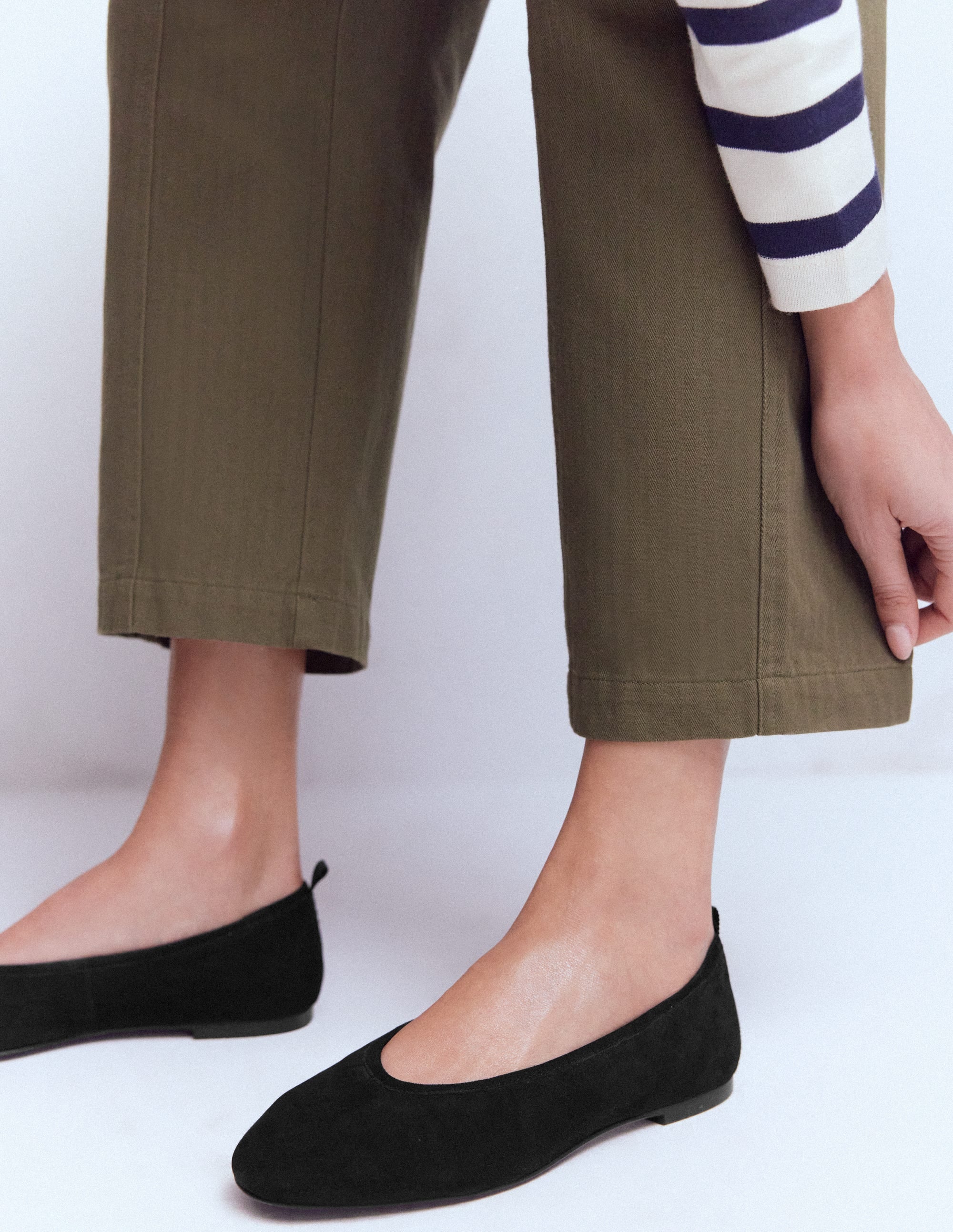 High Cut Ballet Flats-Black - Image 2