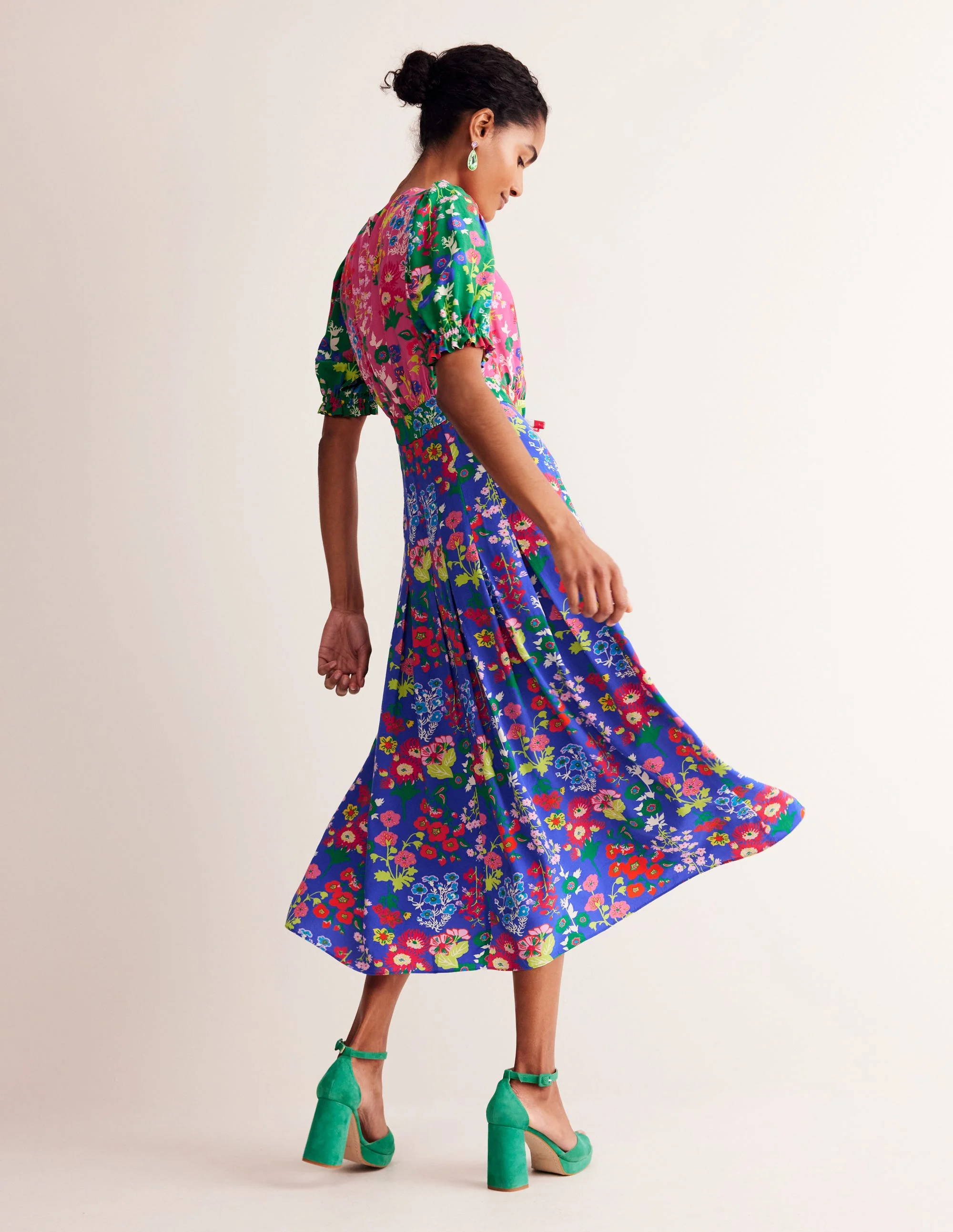 Liv Pleat Detail Midi Dress-Multi, Wildflower Cluster - Image 3