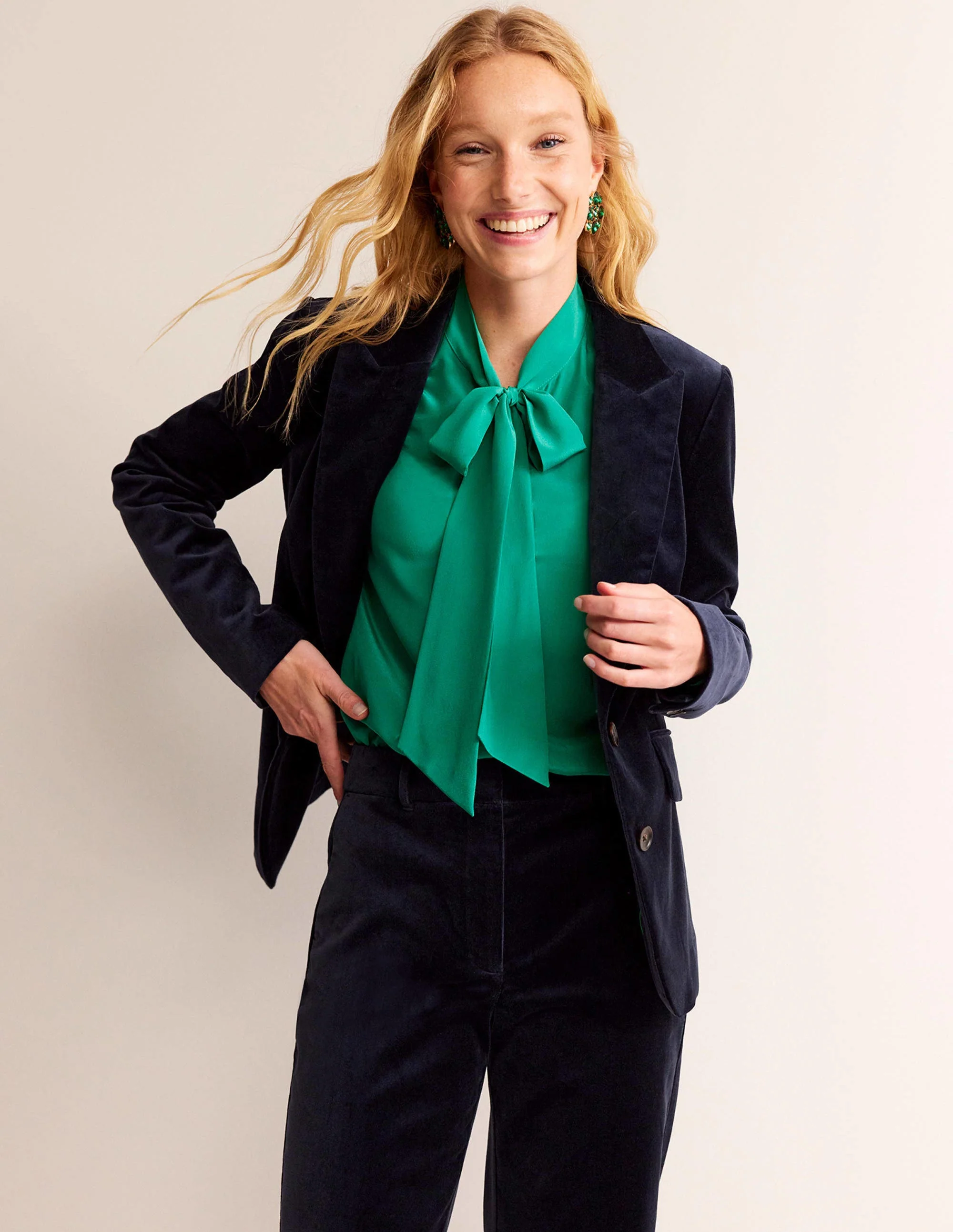 Marylebone Velvet Blazer-Navy - Image 4