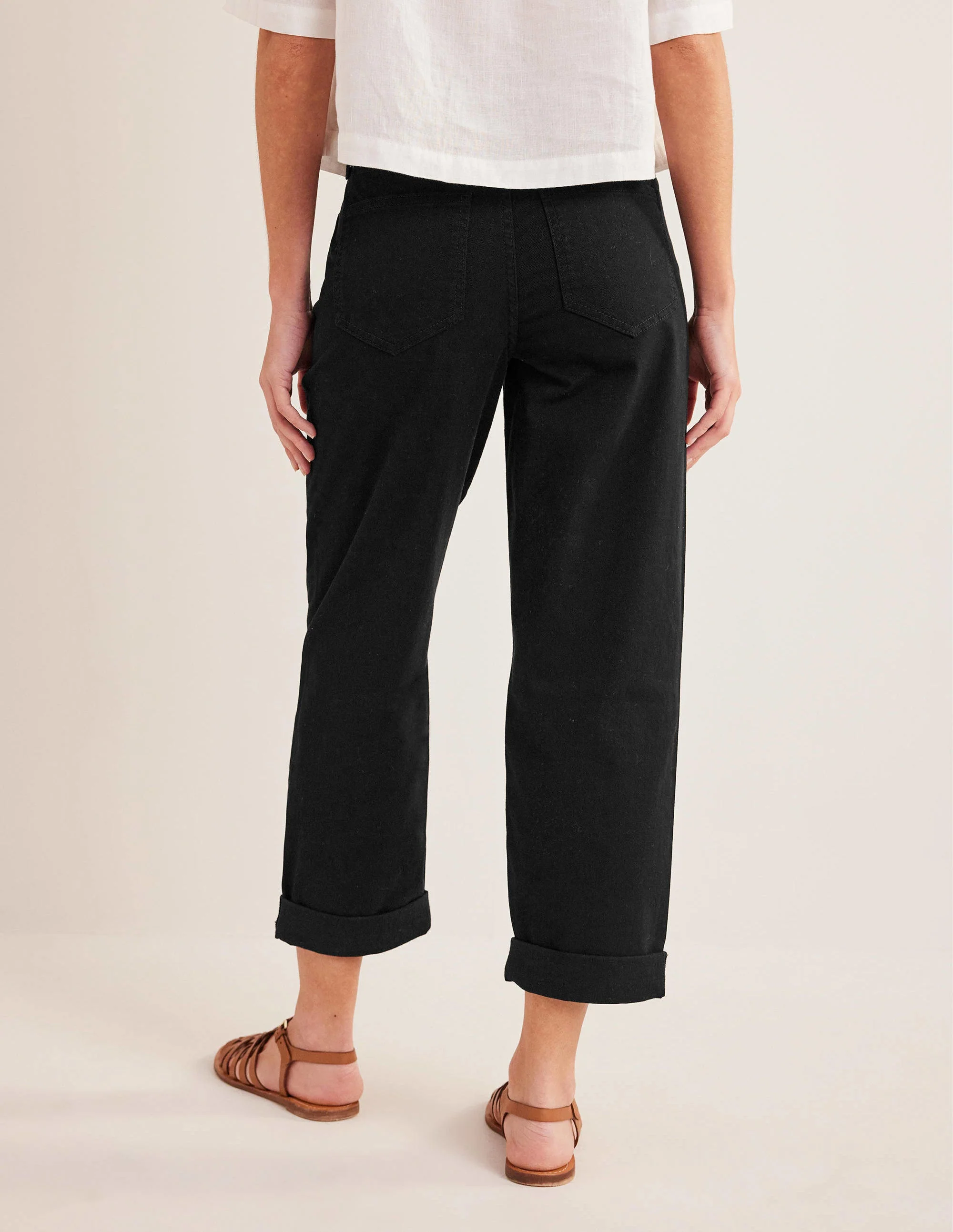 Mid Rise Tapered Jeans-Black - Image 3