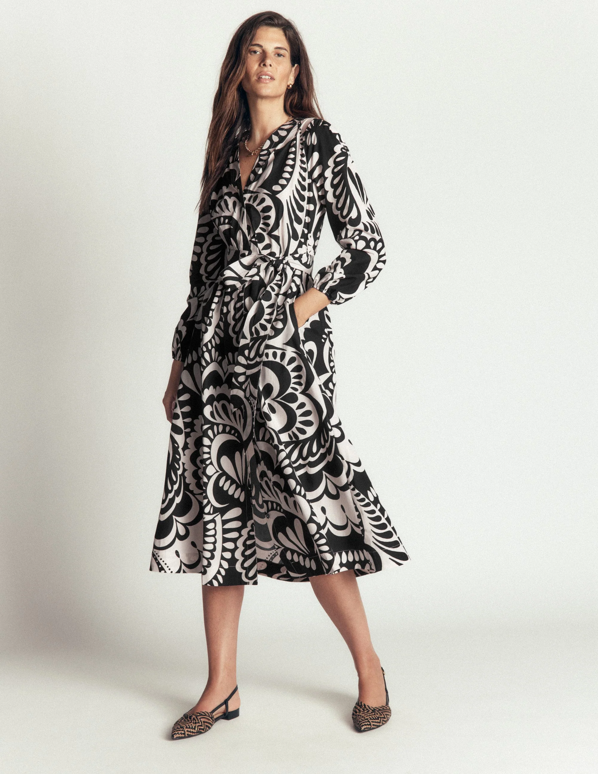 Nicola Cotton Midi Dress-Black, Flourishing Medley - Image 4