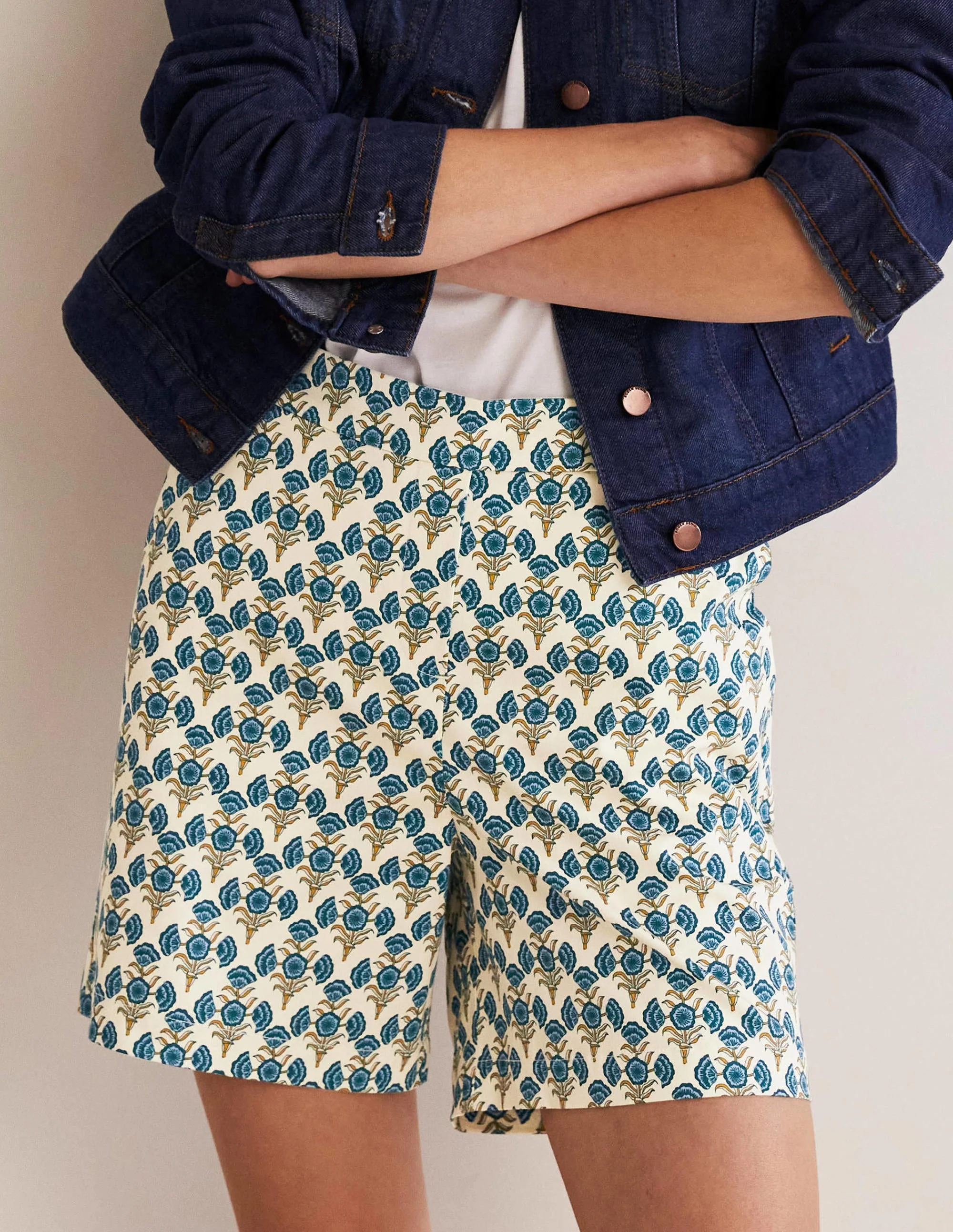 Pull On Shorts-Chesapeake Bay, Poppy Geo - Image 3