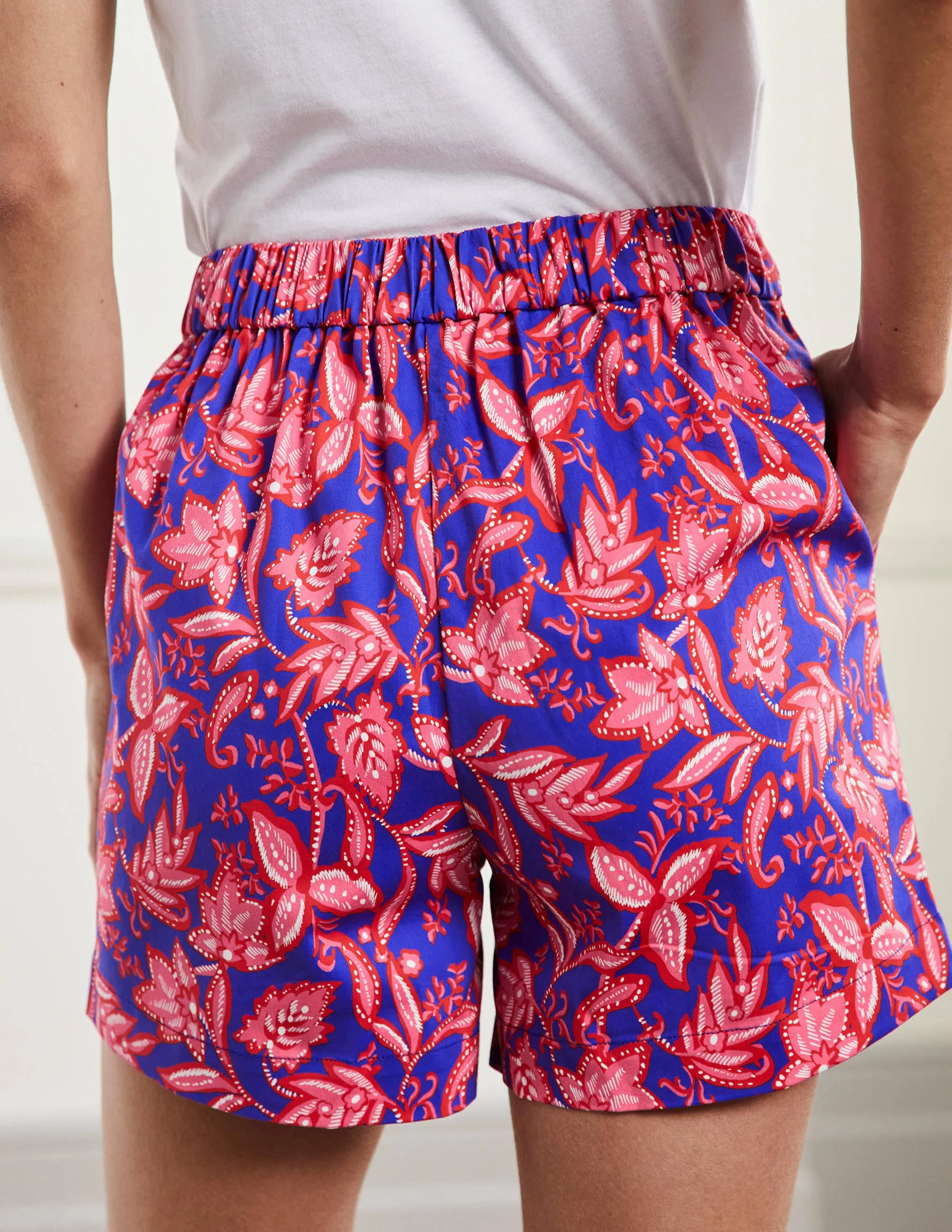Pull On Shorts-Strawberry Daiquiri, Flora - Image 3