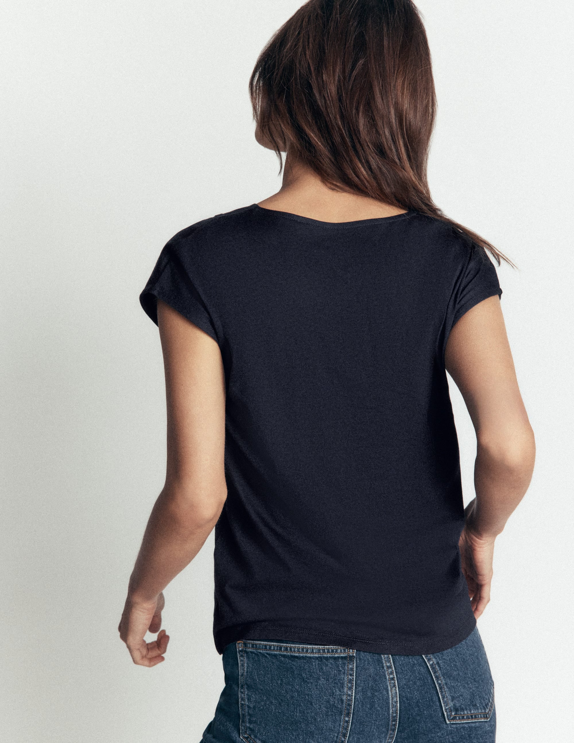 Supersoft V-neck T-shirt-Navy - Image 3