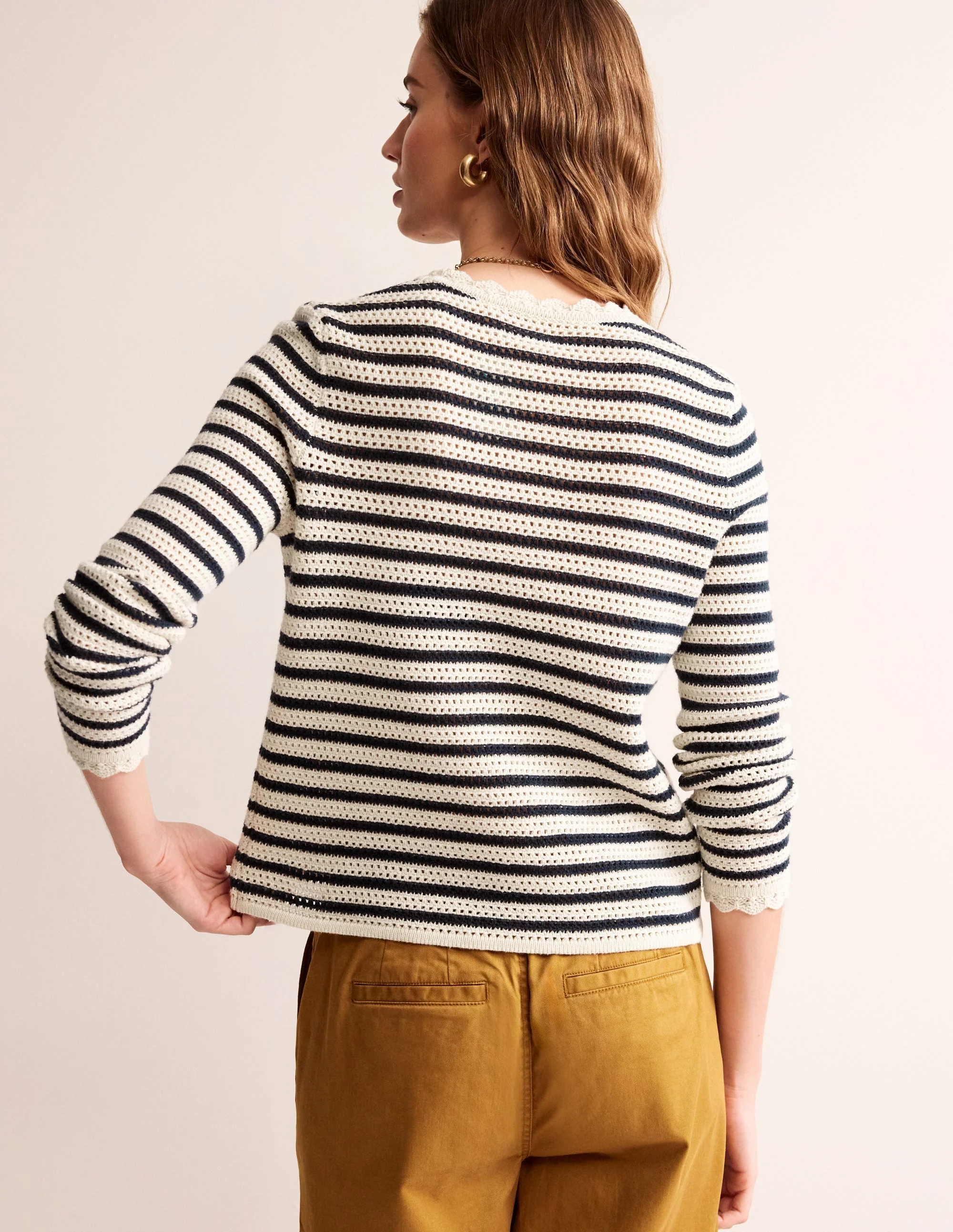 Textured Scallop Jumper-Warm Ivory/ Naval Academy - Image 3