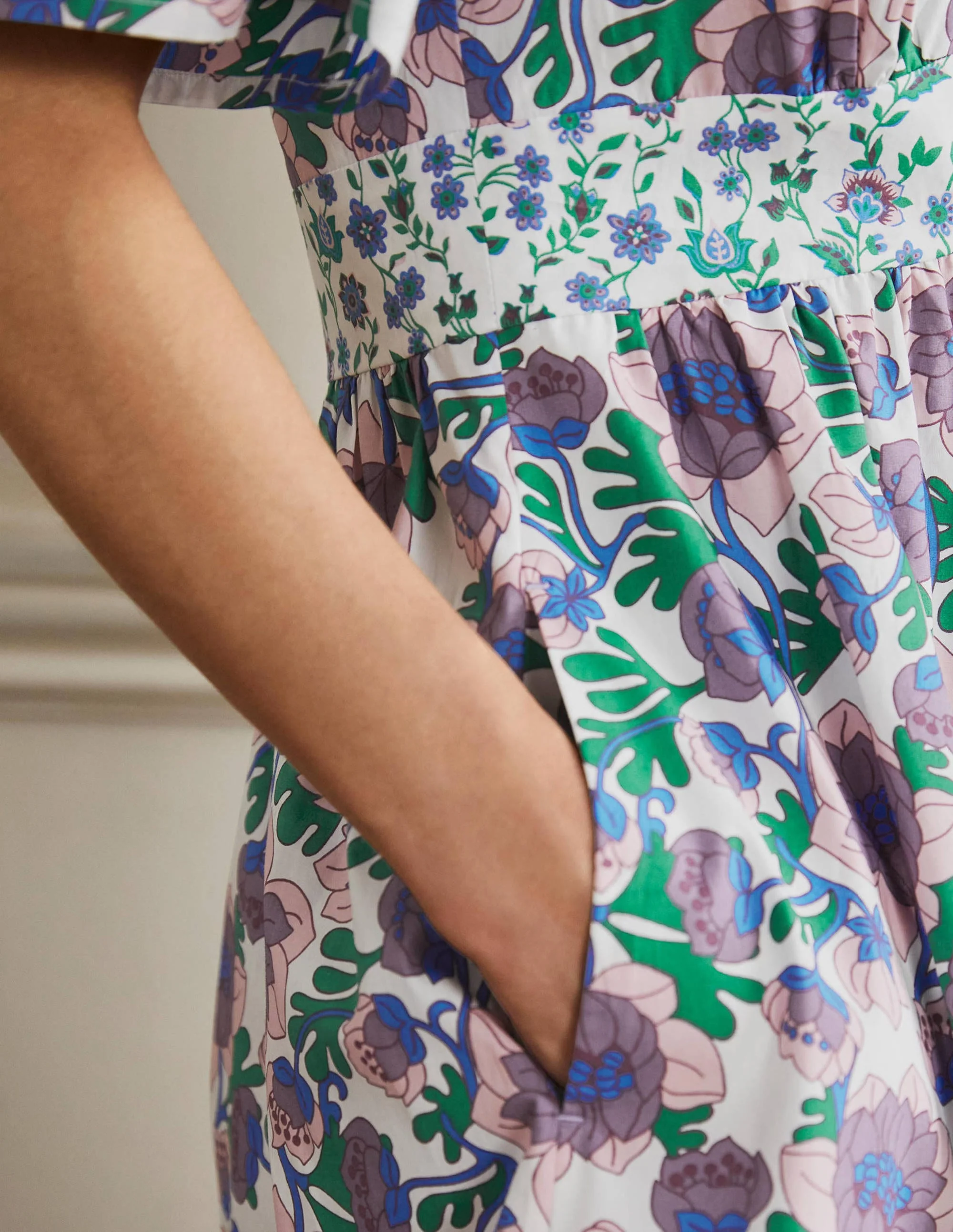 V-Neck Contrast Detail Dress-Multi, Terrace Bud - Image 2