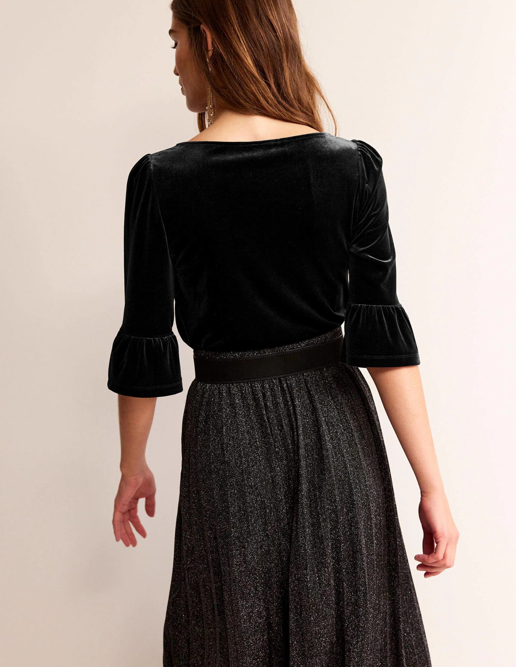 Velvet Ruffle Cuff Top-Black - Image 3
